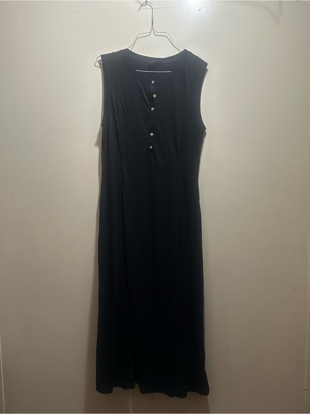 Size M Sleeveless Black Maxi Dress by Seta T